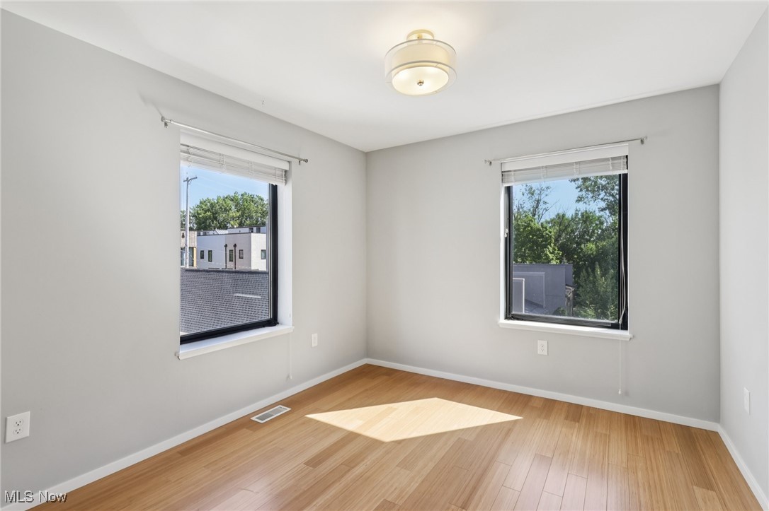 2135 W 18th Street Cleveland OH 44113