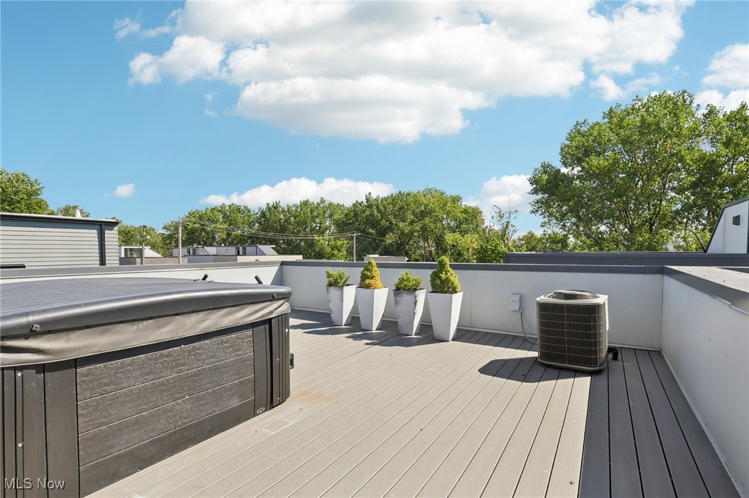 2135 W 18th Street Cleveland OH 44113