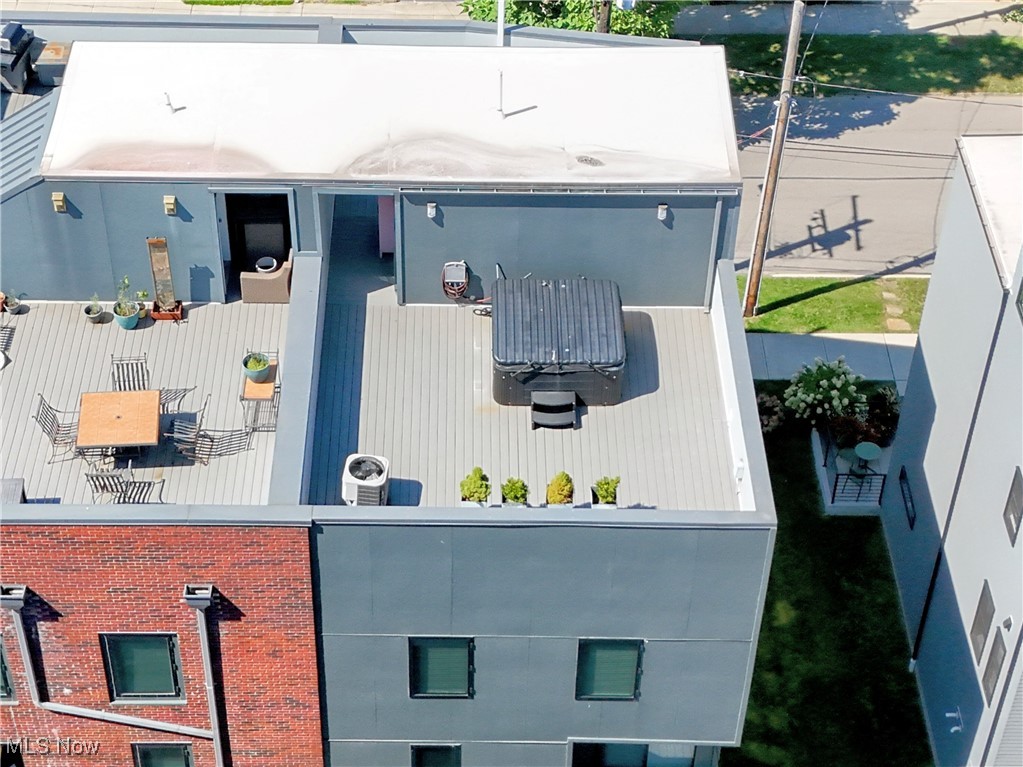 2135 W 18th Street Cleveland OH 44113