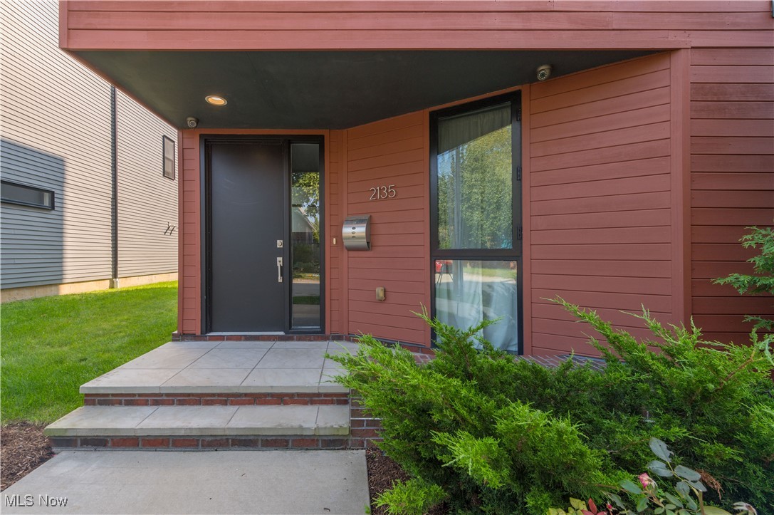 2135 W 18th Street Cleveland OH 44113
