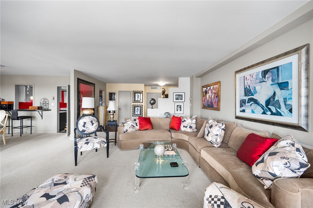 1 Bratenahl Place Cleveland OH 44108