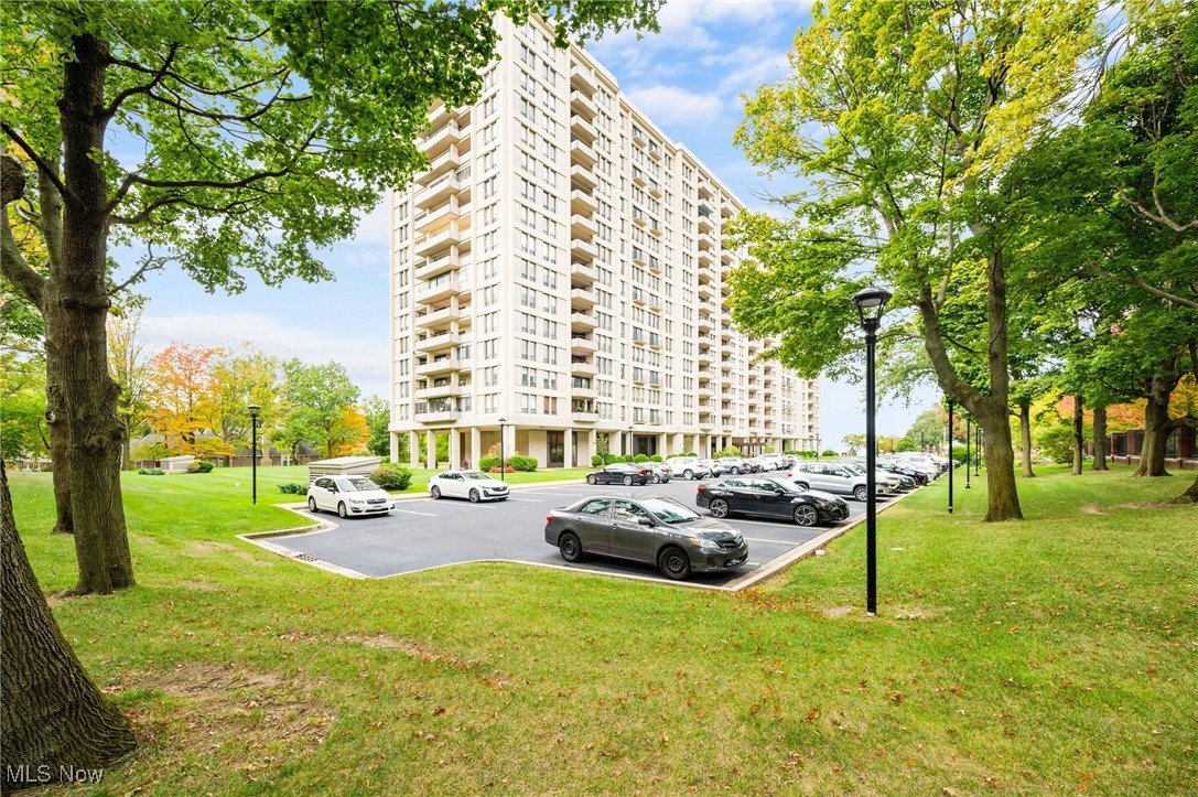 1 Bratenahl Place Cleveland OH 44108