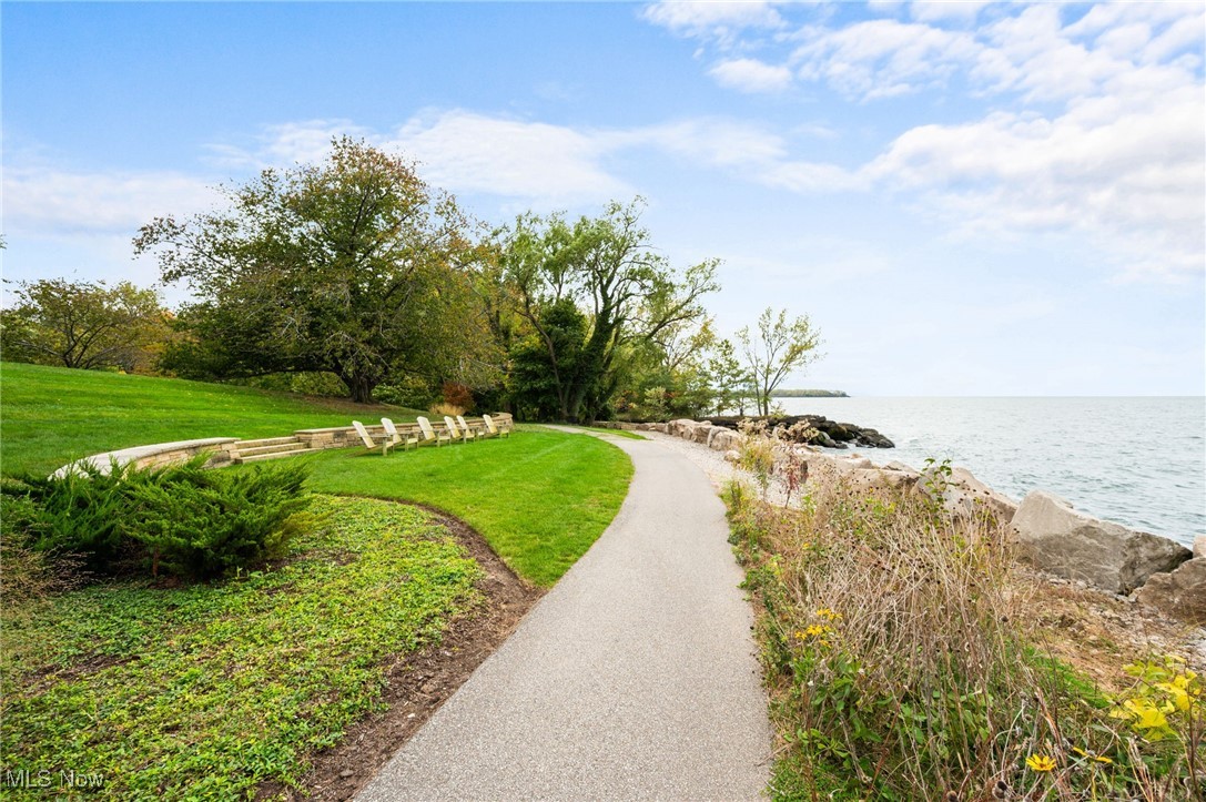 1 Bratenahl Place Cleveland OH 44108