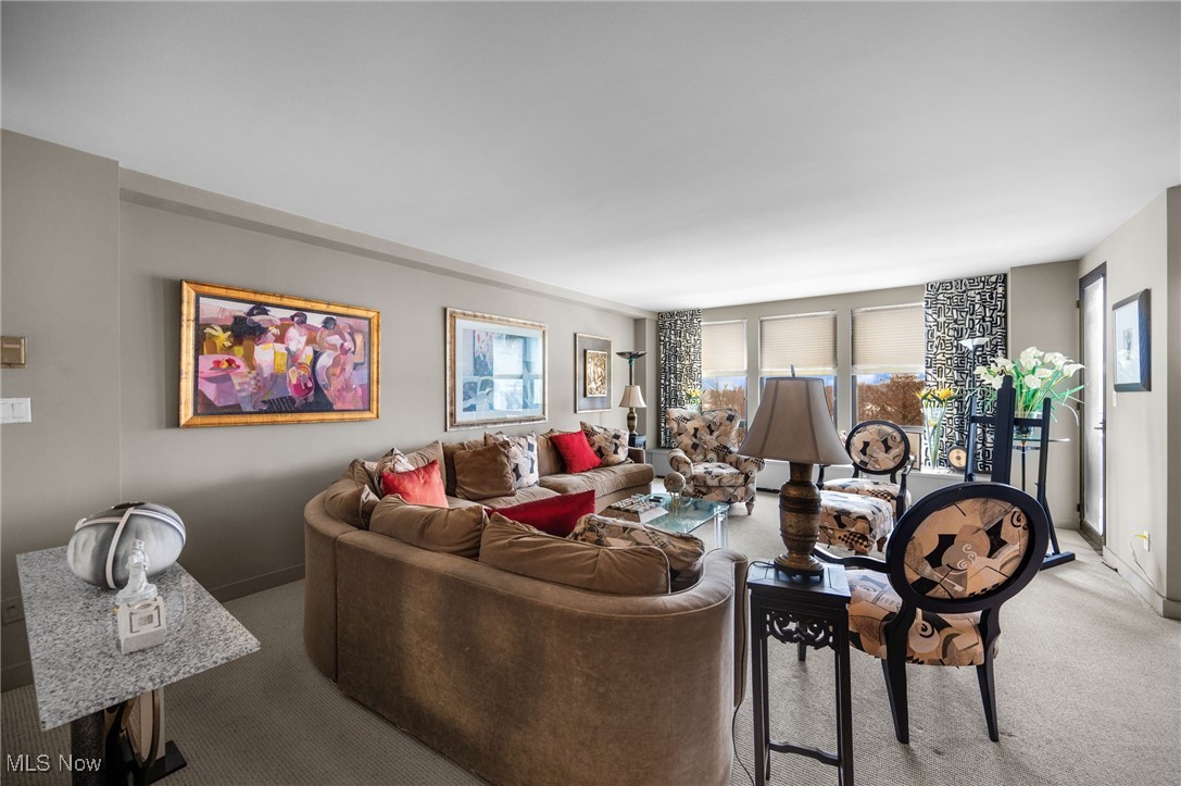 1 Bratenahl Place Cleveland OH 44108