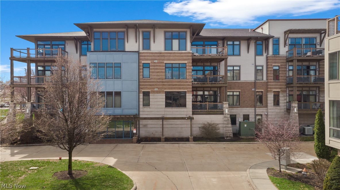 1403 Copper Trace Cleveland Heights OH 44118