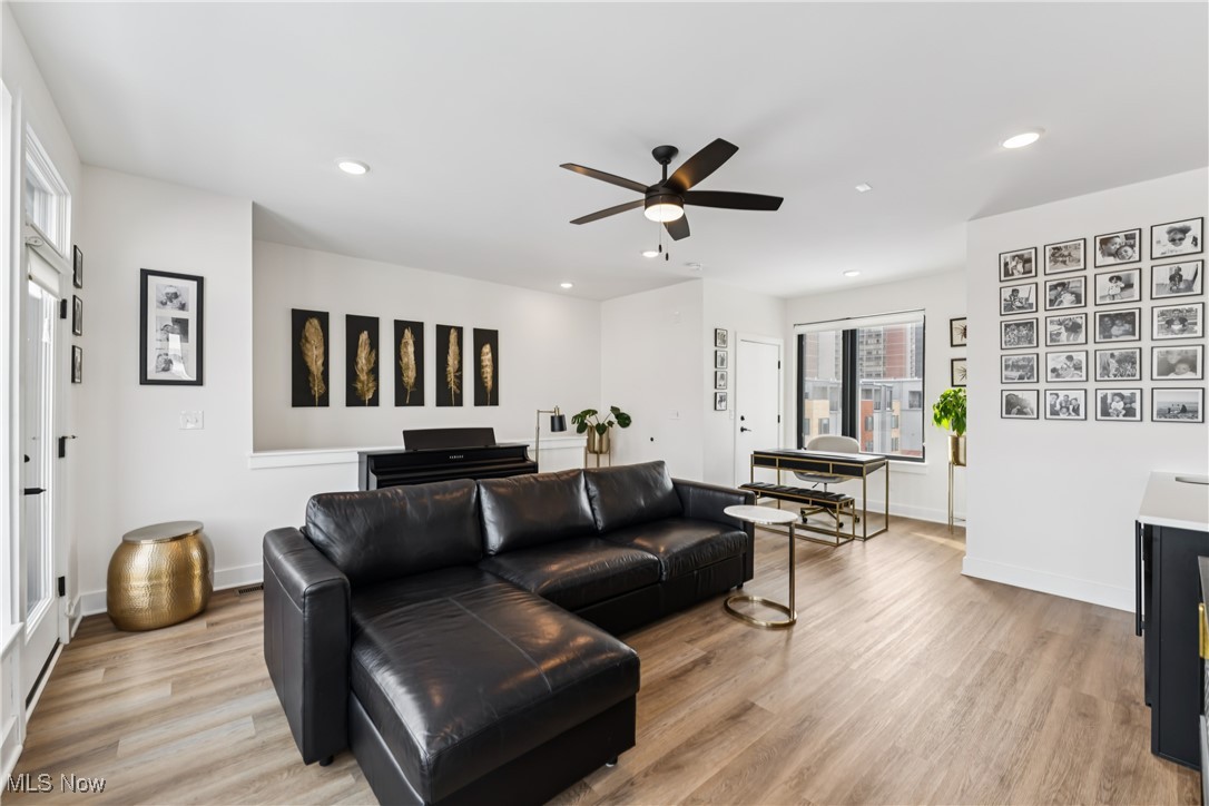 1440 E 15 Street Cleveland OH 44114