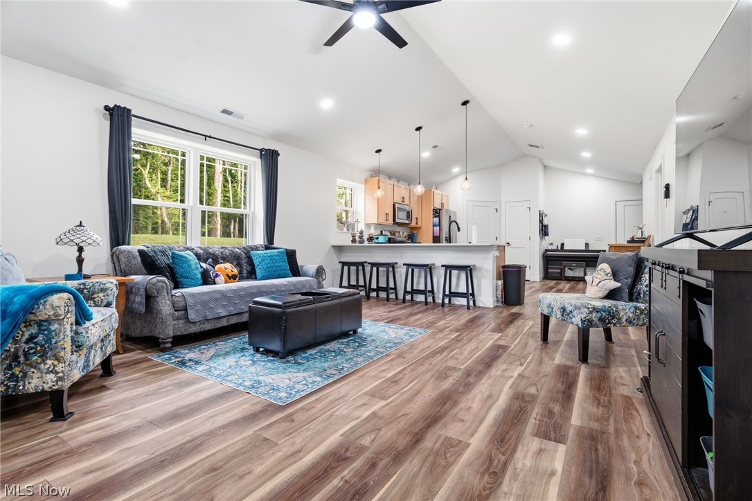 1017 Sycamore Lane Millersburg OH 44654