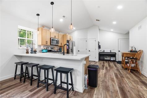 1017 Sycamore Lane Millersburg OH 44654