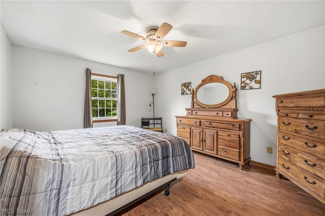 111 Greenfield Oval NW Warren OH 44483