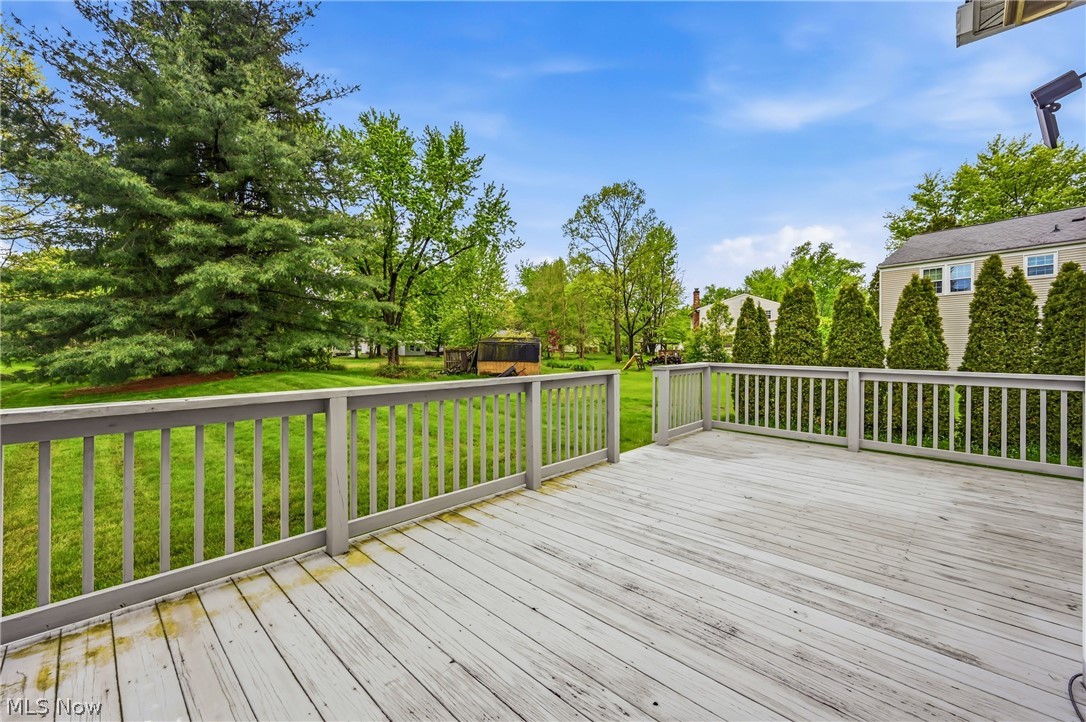 111 Greenfield Oval NW Warren OH 44483