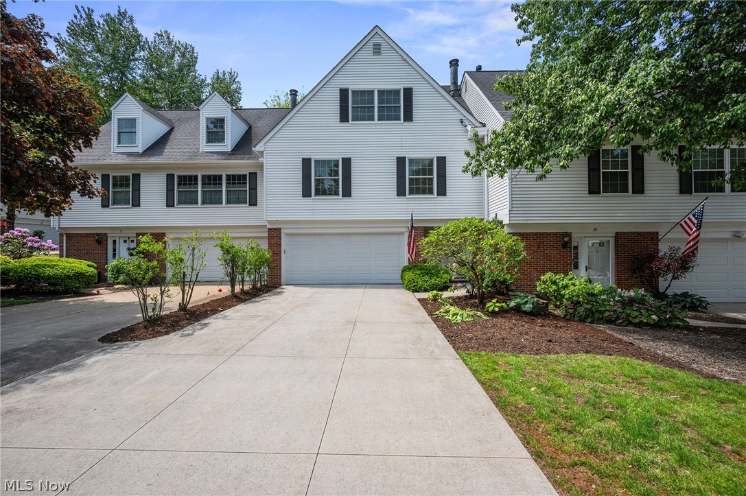 25 Commons Court Chagrin Falls OH 44022