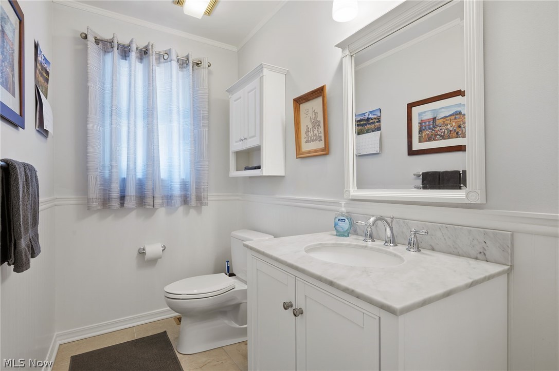 25 Commons Court Chagrin Falls OH 44022