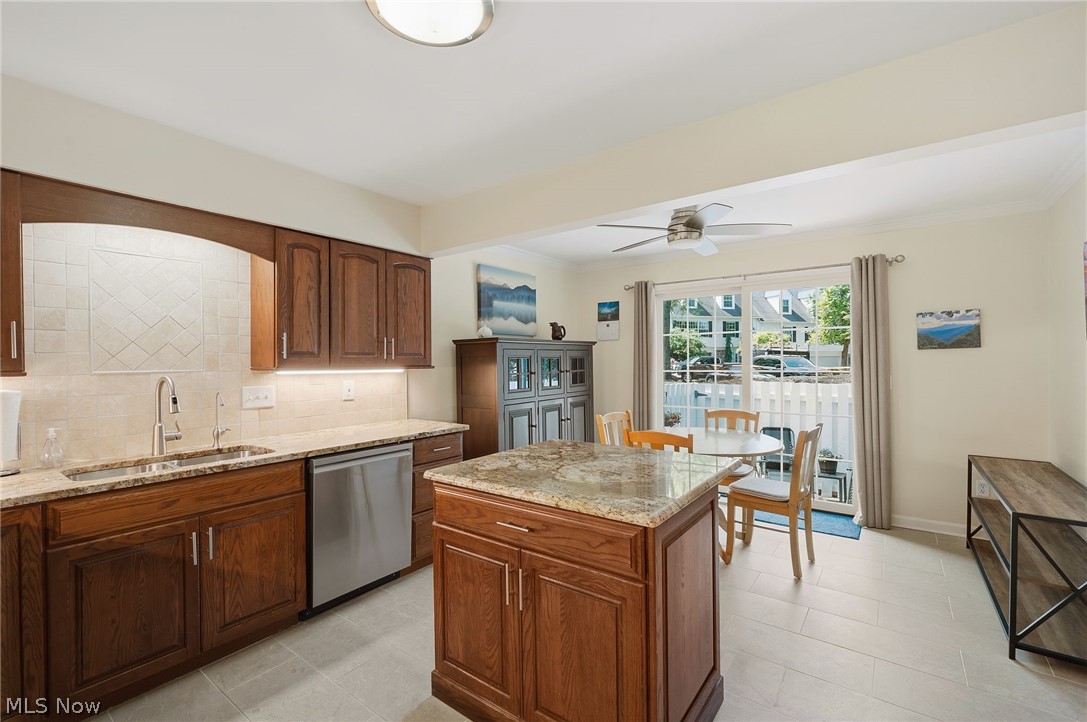 25 Commons Court Chagrin Falls OH 44022
