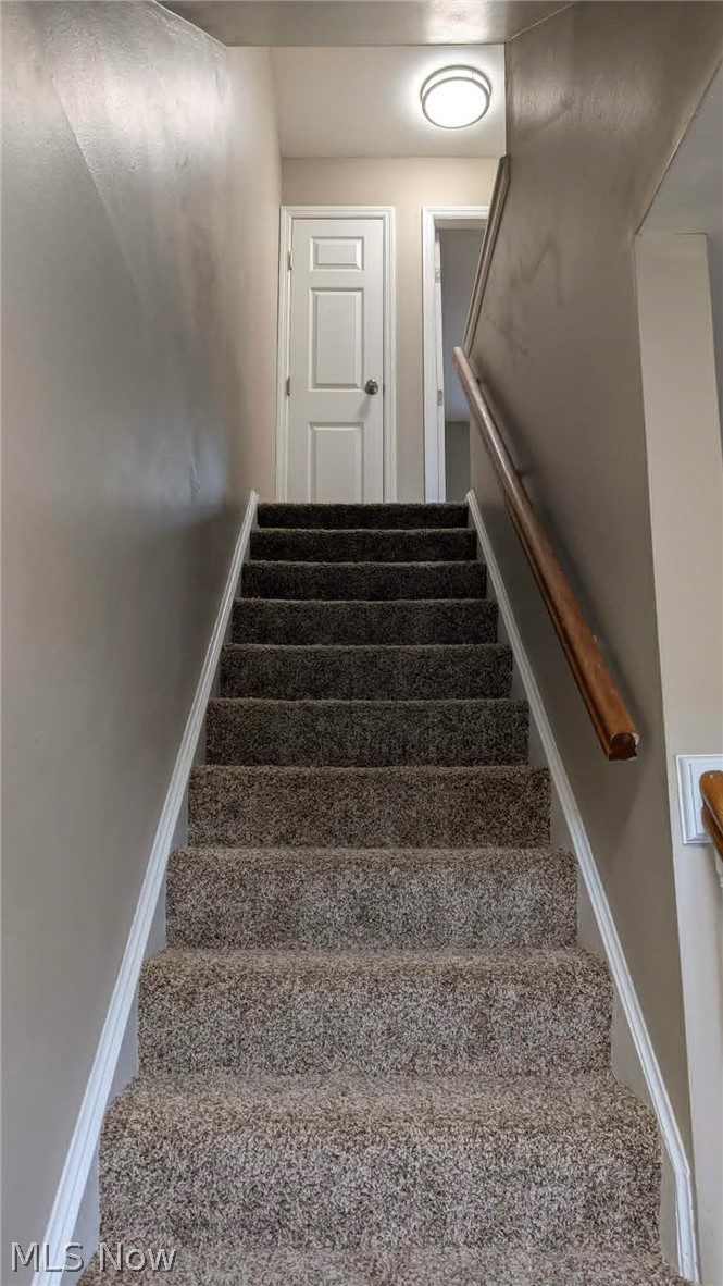 11 Trenton Square Euclid OH 44143