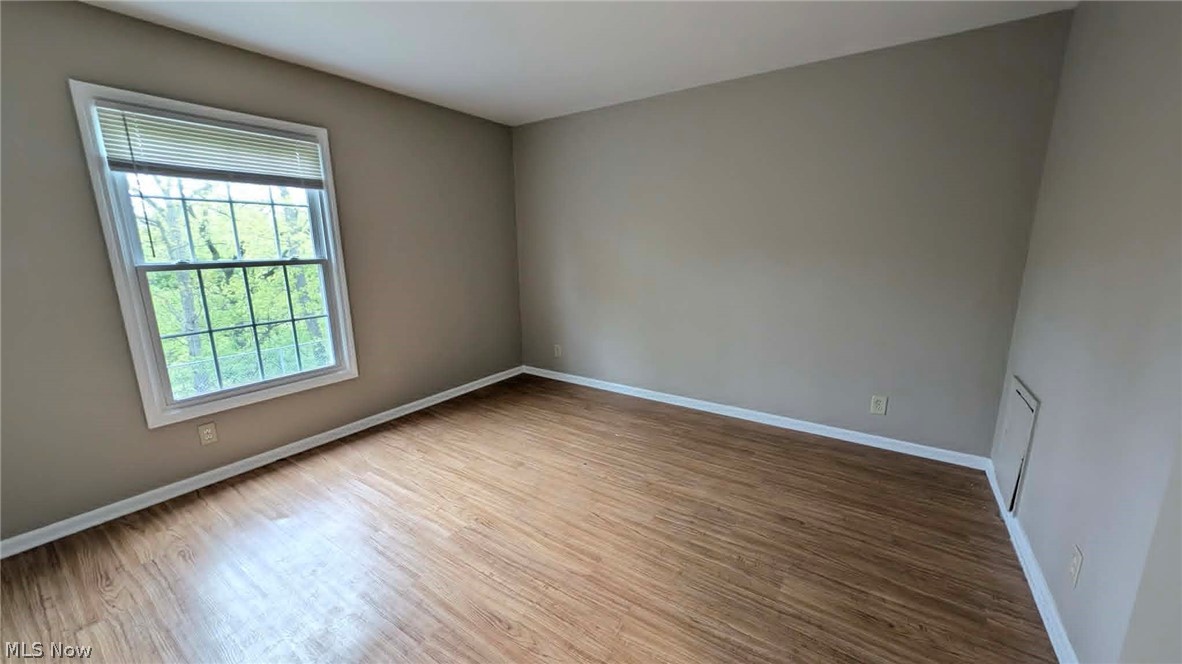 11 Trenton Square Euclid OH 44143