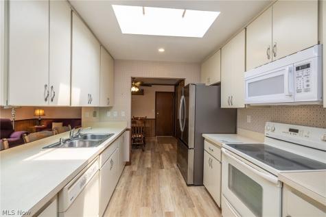 4812 Spruce Pine Way North Ridgeville OH 44039