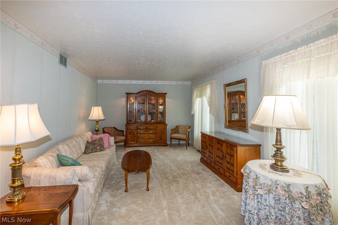 4812 Spruce Pine Way North Ridgeville OH 44039