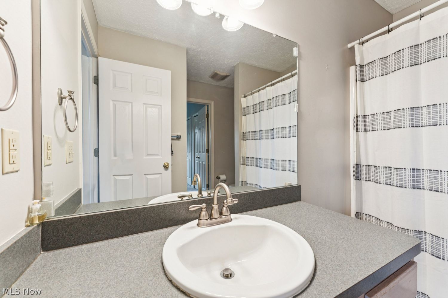 670 Hickory Hill Court Streetsboro OH 44241