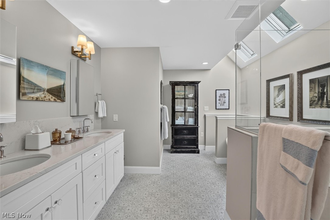 276 Tinkers Trail Aurora OH 44202