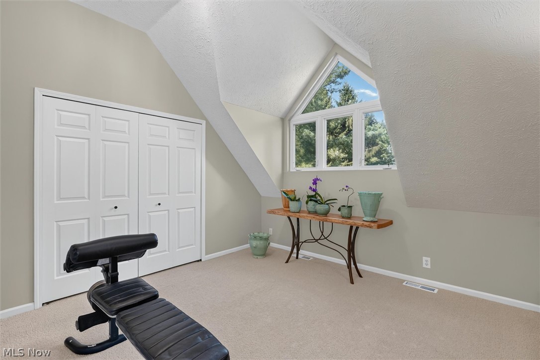 276 Tinkers Trail Aurora OH 44202