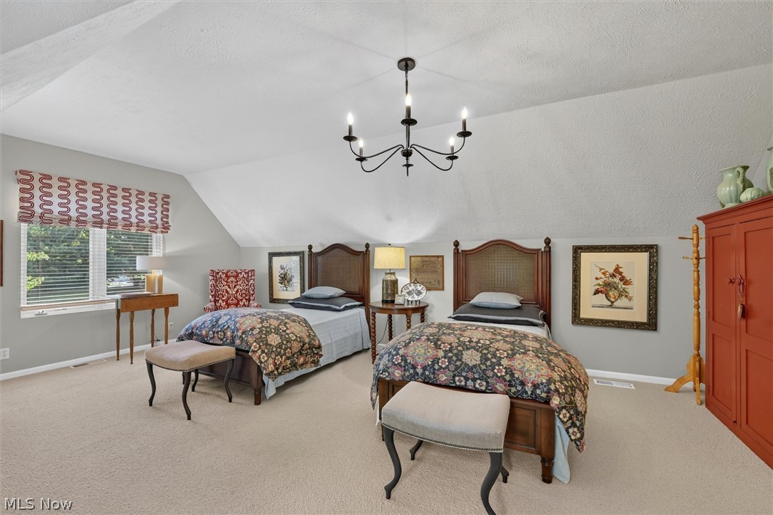 276 Tinkers Trail Aurora OH 44202