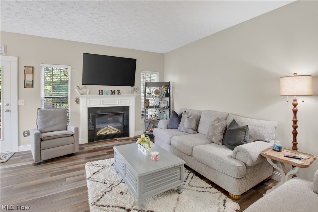 1506 Wellingshire Circle Cuyahoga Falls OH 44221
