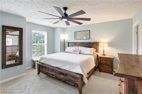 1506 Wellingshire Circle Cuyahoga Falls OH 44221