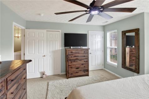 1506 Wellingshire Circle Cuyahoga Falls OH 44221