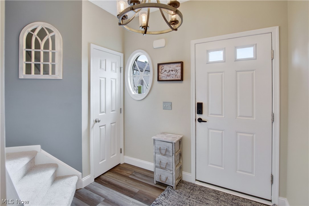 1506 Wellingshire Circle Cuyahoga Falls OH 44221