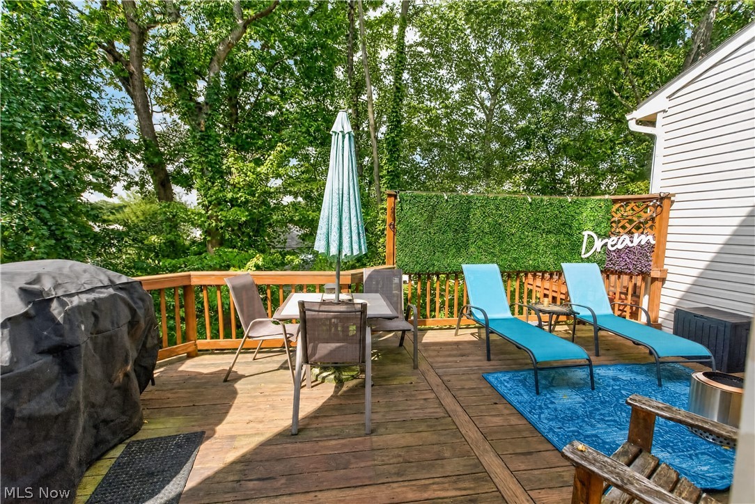 1506 Wellingshire Circle Cuyahoga Falls OH 44221