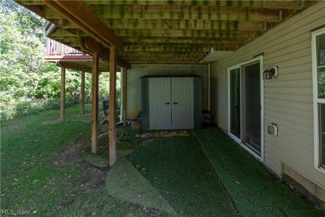 1506 Wellingshire Circle Cuyahoga Falls OH 44221