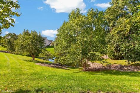 1506 Wellingshire Circle Cuyahoga Falls OH 44221