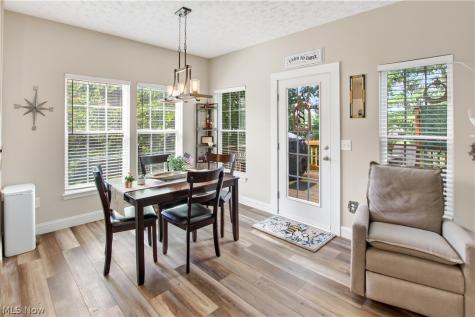 1506 Wellingshire Circle Cuyahoga Falls OH 44221