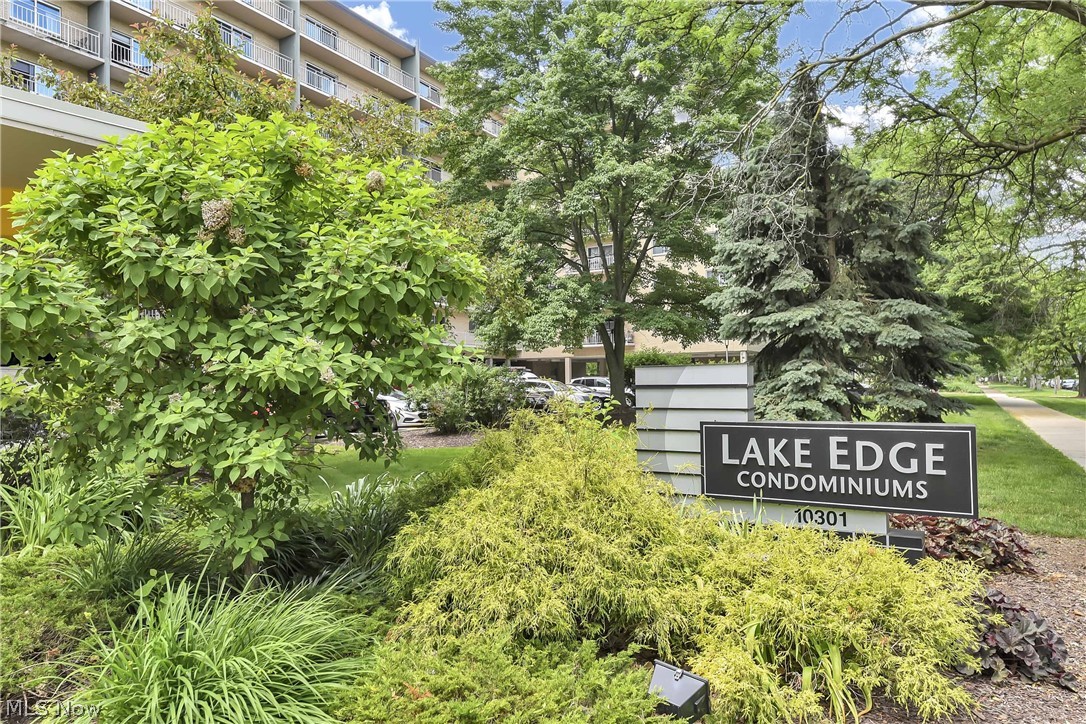 10301 Lake Avenue Cleveland OH 44102