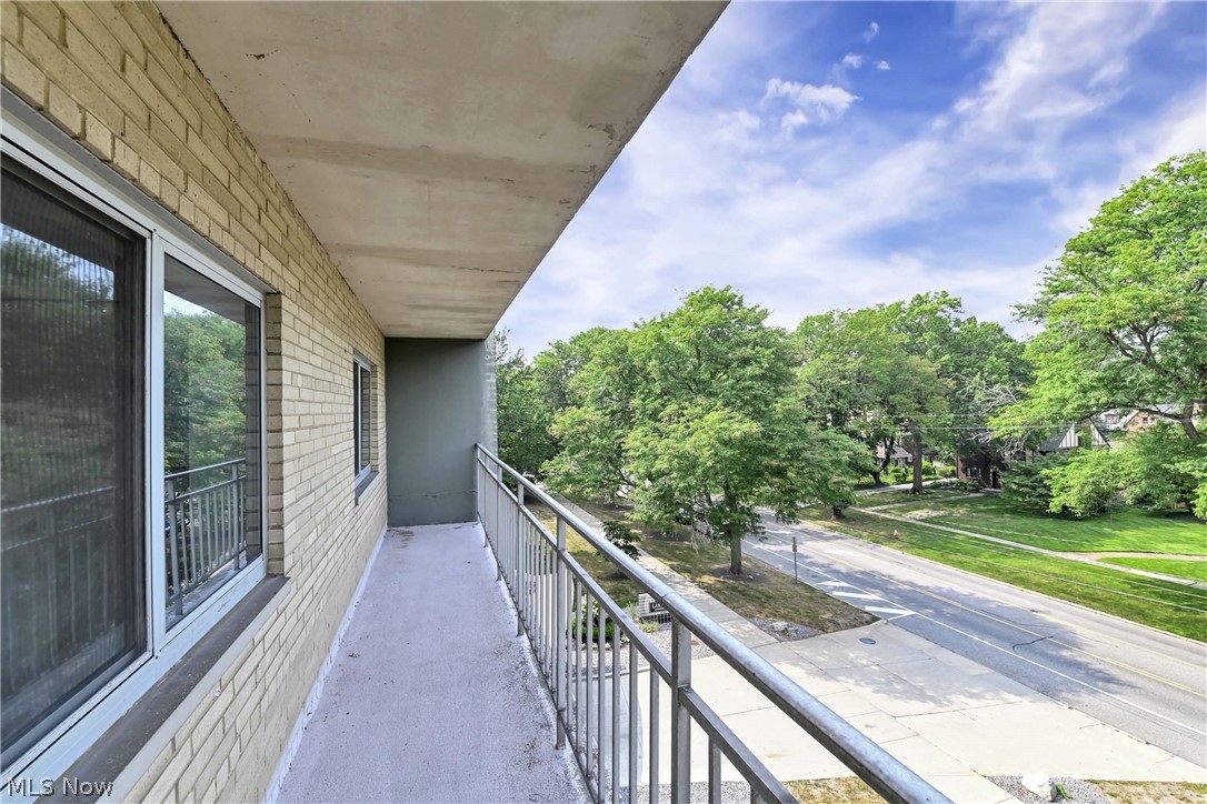 10301 Lake Avenue Cleveland OH 44102