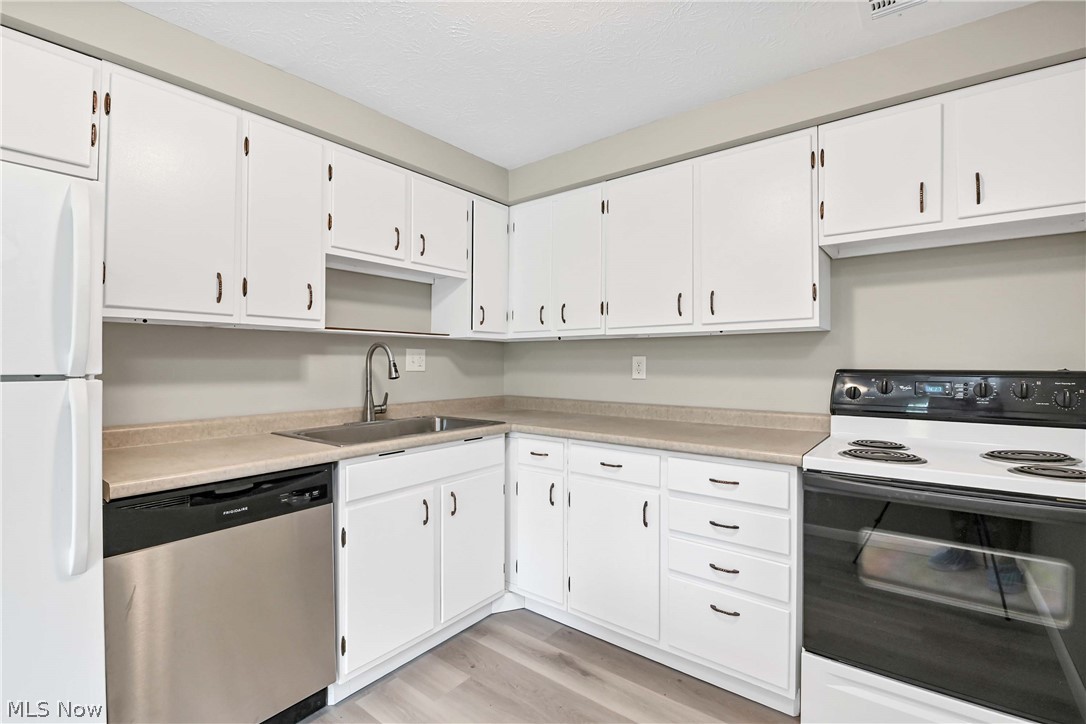10301 Lake Avenue Cleveland OH 44102