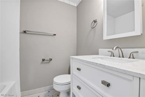 10301 Lake Avenue Cleveland OH 44102
