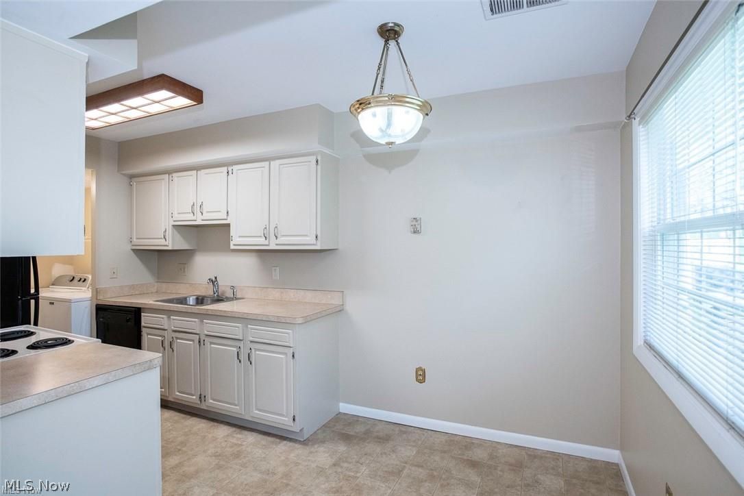 13662 Oakbrook Drive North Royalton OH 44133