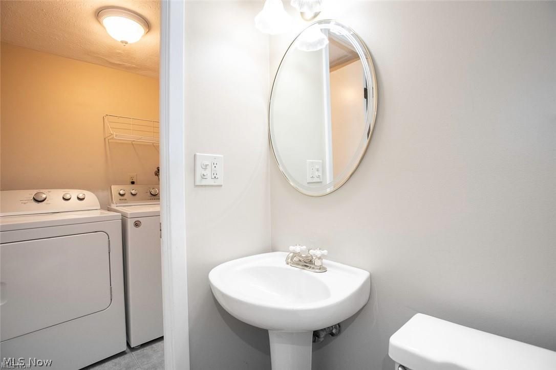 13662 Oakbrook Drive North Royalton OH 44133
