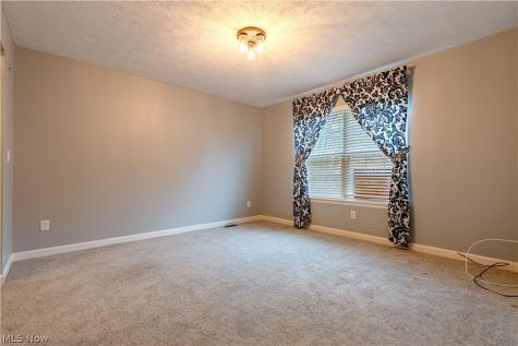 1855 Hamden Lane Stow OH 44224