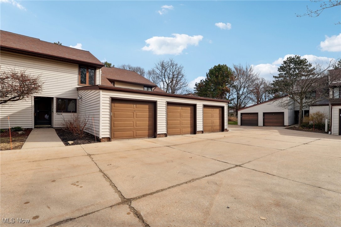 3484 Mayfield Road Cleveland Heights OH 44118