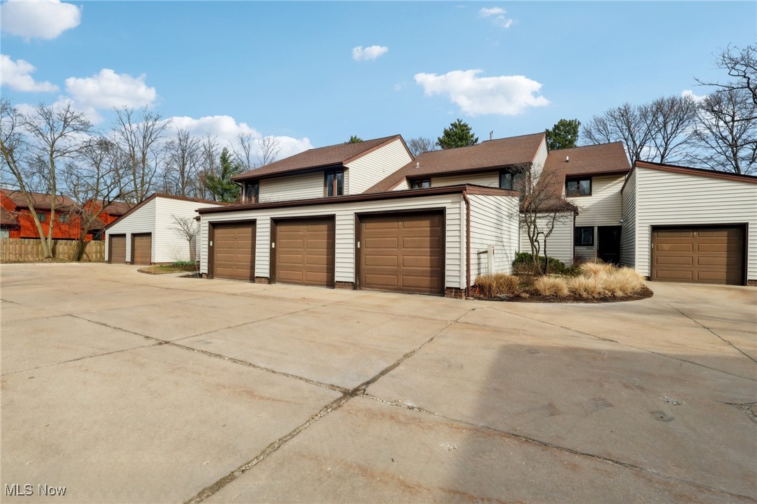 3484 Mayfield Road Cleveland Heights OH 44118