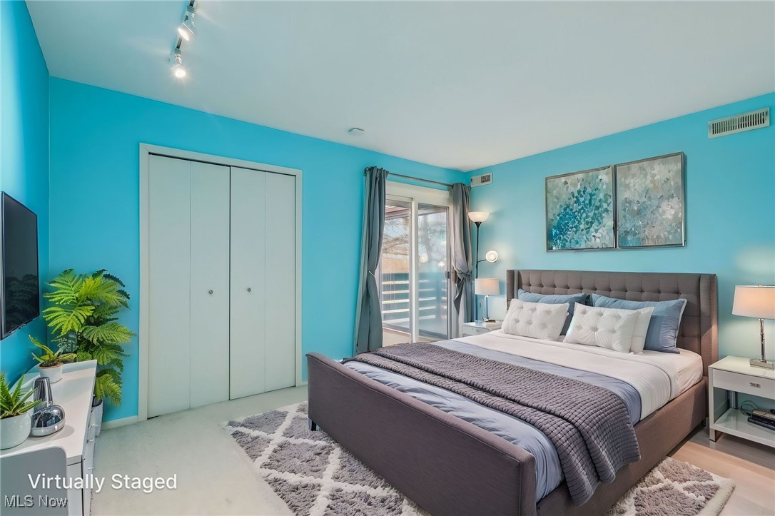 3484 Mayfield Road Cleveland Heights OH 44118