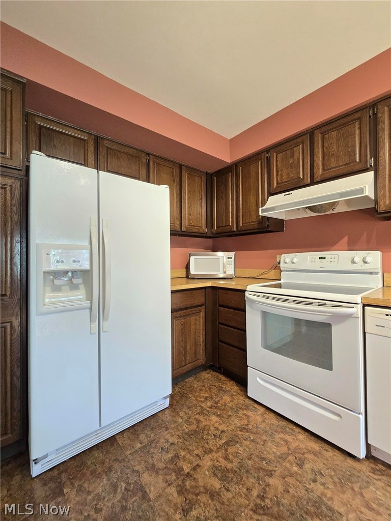 12500 Edgewater Drive Lakewood OH 44107