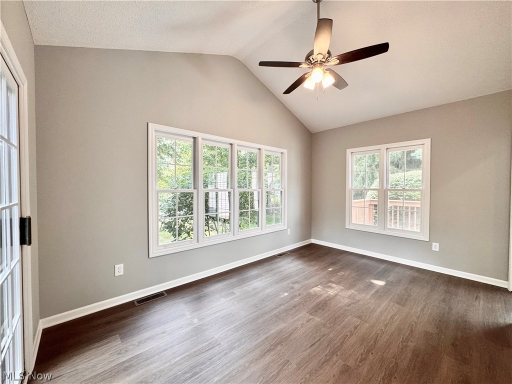 502 Dogwood Lane Auburn OH 44023