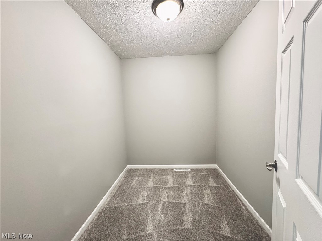 502 Dogwood Lane Auburn OH 44023