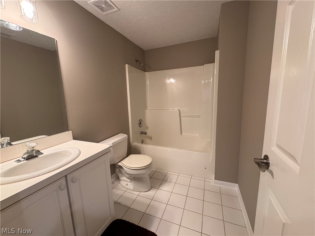 502 Dogwood Lane Auburn OH 44023