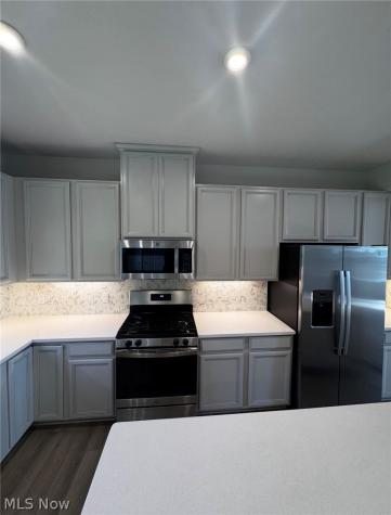 4045 N Steels Circle Cuyahoga Falls OH 44224