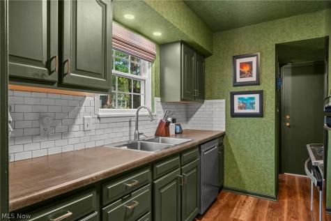 91 Yardley Lane Akron OH 44313