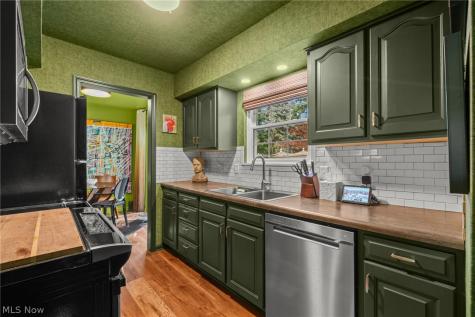 91 Yardley Lane Akron OH 44313